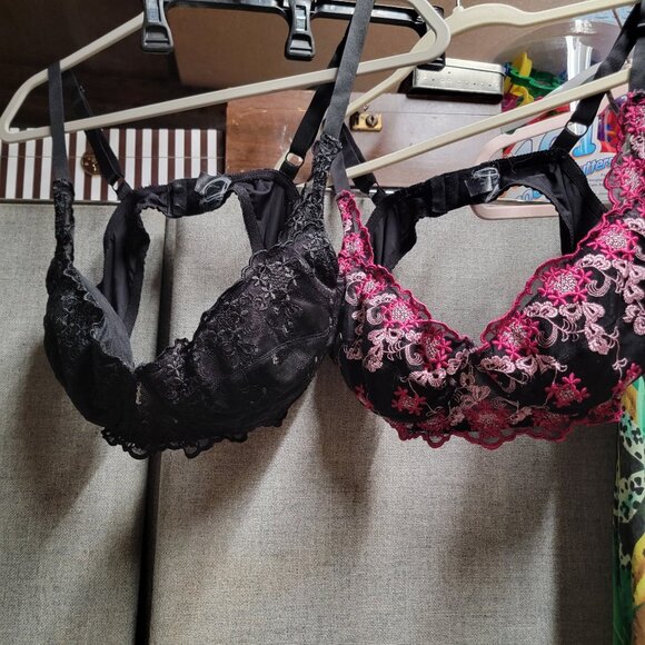 Vintage Fredericks of Hollywood Water Bras Set of 2 - Picture 1 of 5